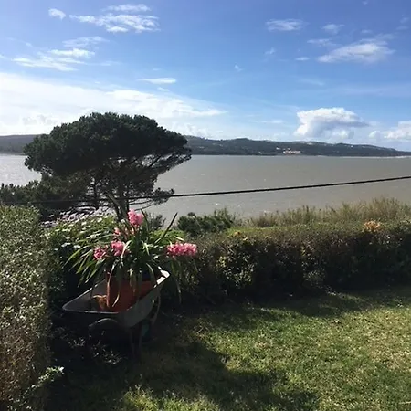 West House Peniche Foz Lagoon Фош-ду-Арелью
